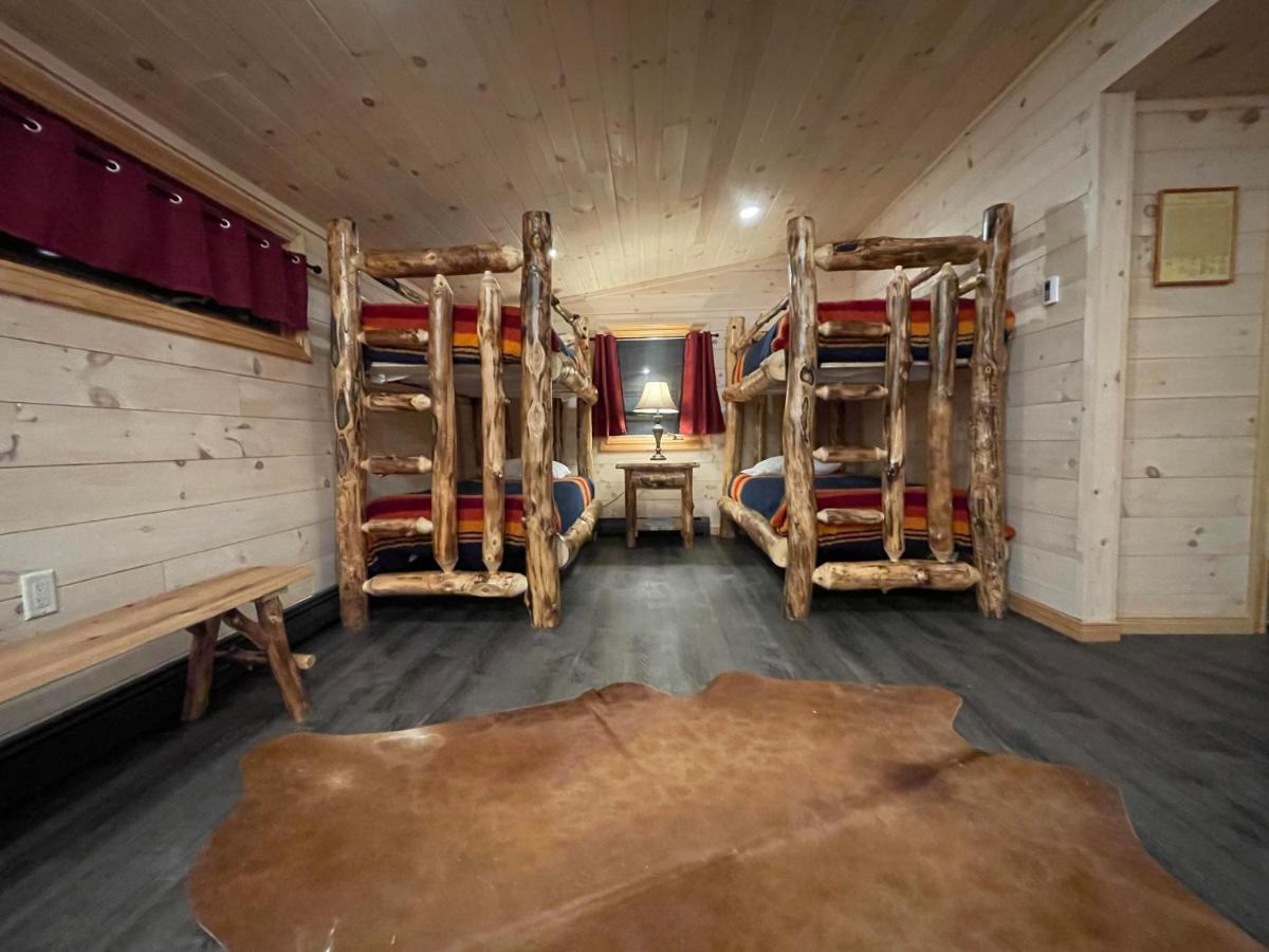 Adirondack Lake Cabins Hotel Indian Lake Ngoại thất bức ảnh