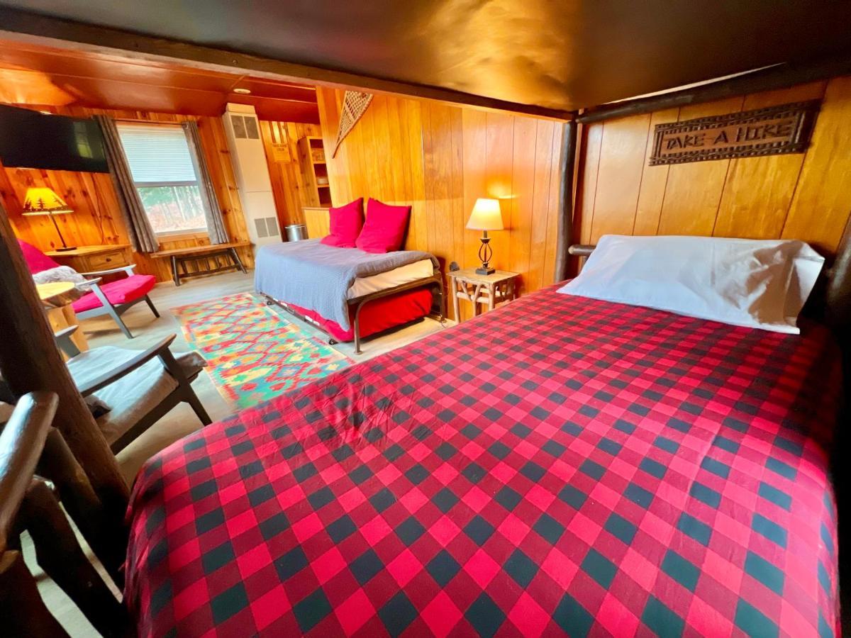 Adirondack Lake Cabins Hotel Indian Lake Ngoại thất bức ảnh