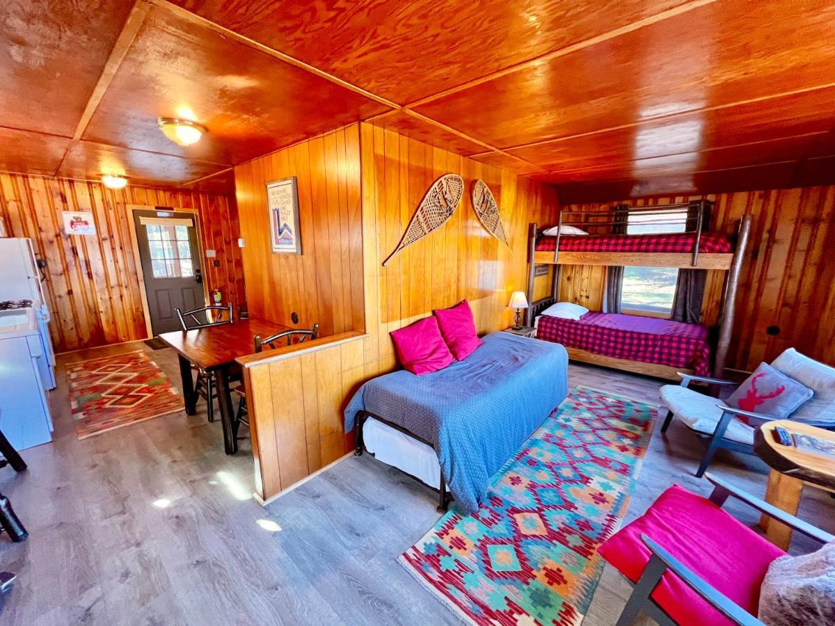 Adirondack Lake Cabins Hotel Indian Lake Ngoại thất bức ảnh