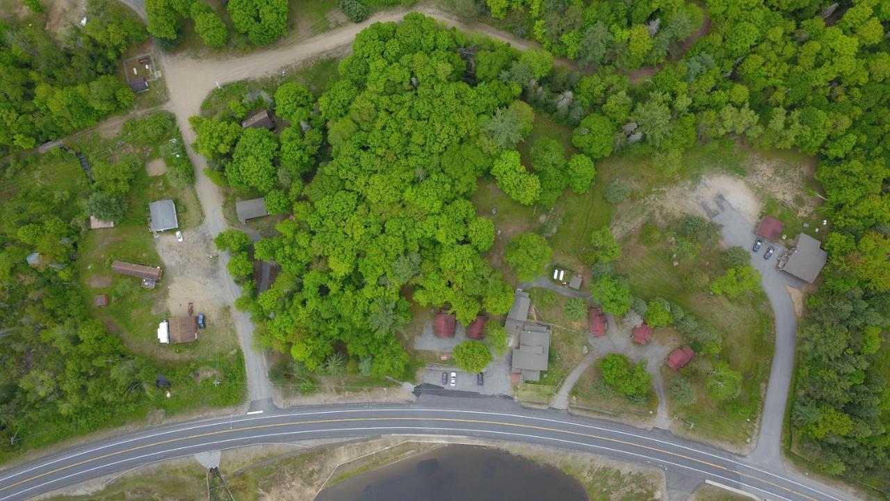 Adirondack Lake Cabins Hotel Indian Lake Ngoại thất bức ảnh